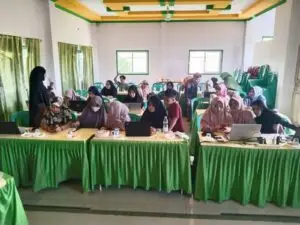 Pelatihan Pengelolaan Website Sekolah Berbasis WordPress Tingkatkan Kemandirian Digital Sekolah di Yayasan Mattirodeceng